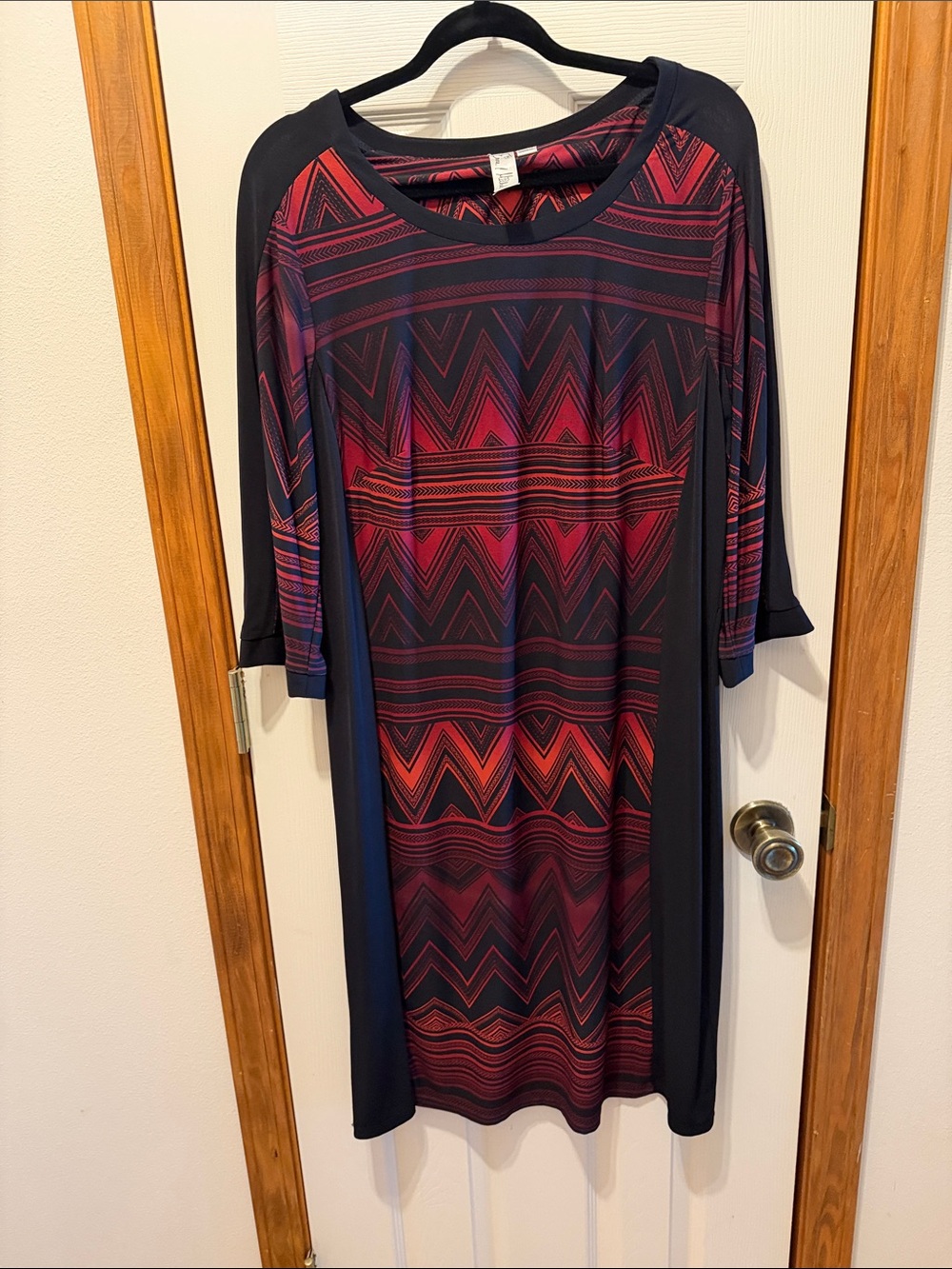Emma & Michele Chevron Midi Dress in Red and Black